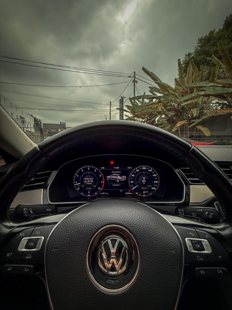 Volkswagen Passat 2.0 TSI — foto 8